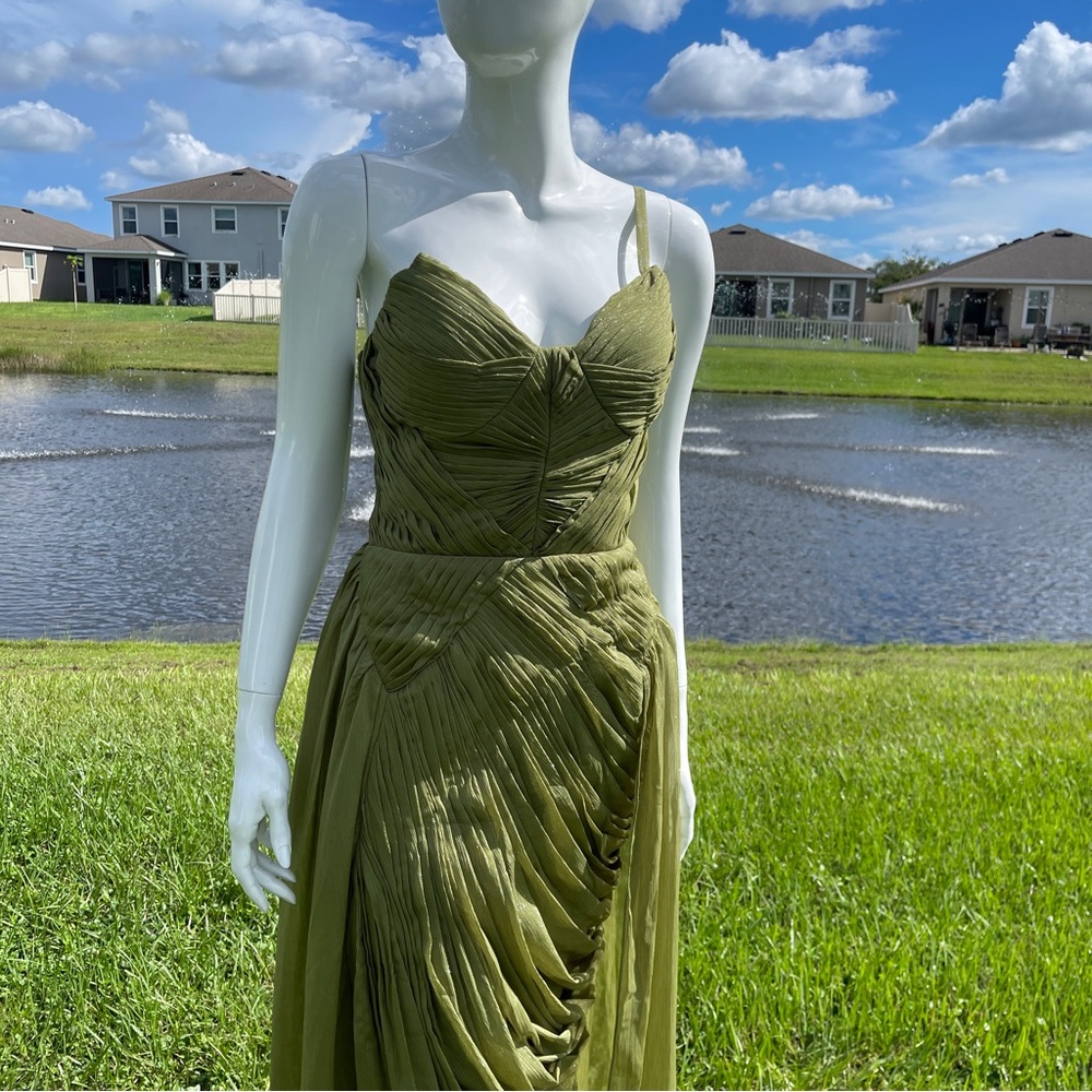 Elegant Olive Green Pleated Dress